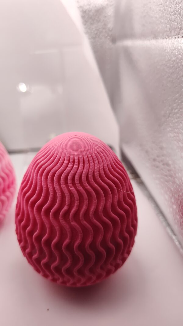 3D Printed Wavy Egg Stash Gifties Dark Pink Ombre